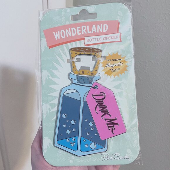 Wonderland Bottle Opener- Magnet - Drink Me - Disney - Alice In Wonderland - NWT - Picture 1 of 6